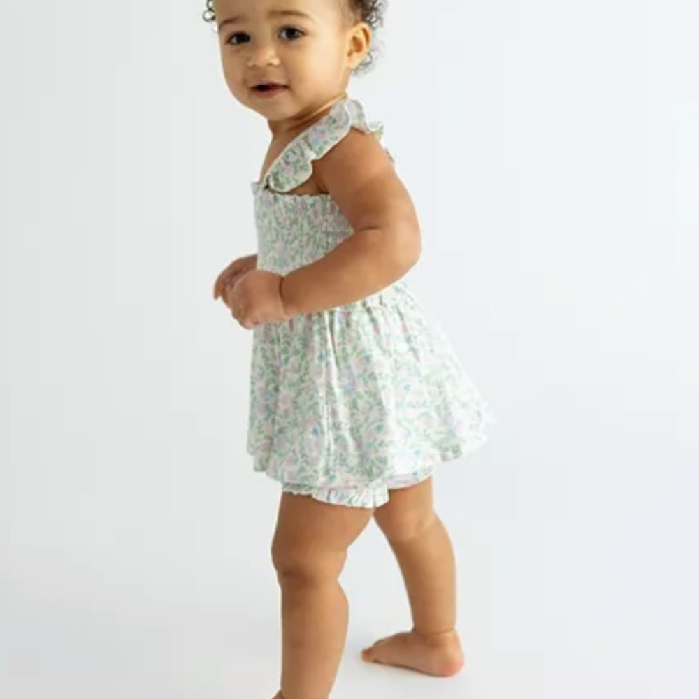 NWT Posh Peanut Prairie Floral Smocked Babydoll Bummie Set 18-24M - Picture 4 of 7